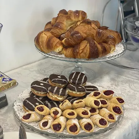 게스트하우스 La Mamaia Nord 3*