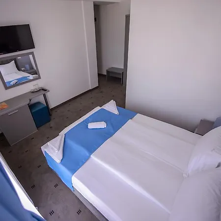 Guest house La Mamaia Nord 2*